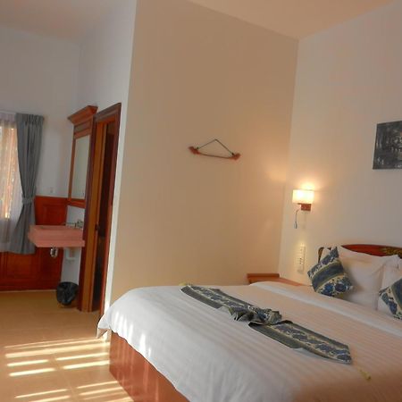 Eureka Villas Siem Reap Bagian luar foto