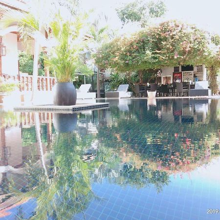 Eureka Villas Siem Reap Bagian luar foto