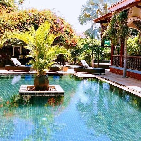 Eureka Villas Siem Reap Bagian luar foto