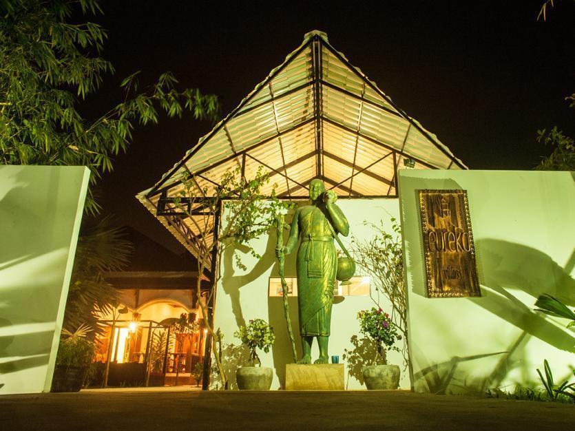 Eureka Villas Siem Reap Bagian luar foto
