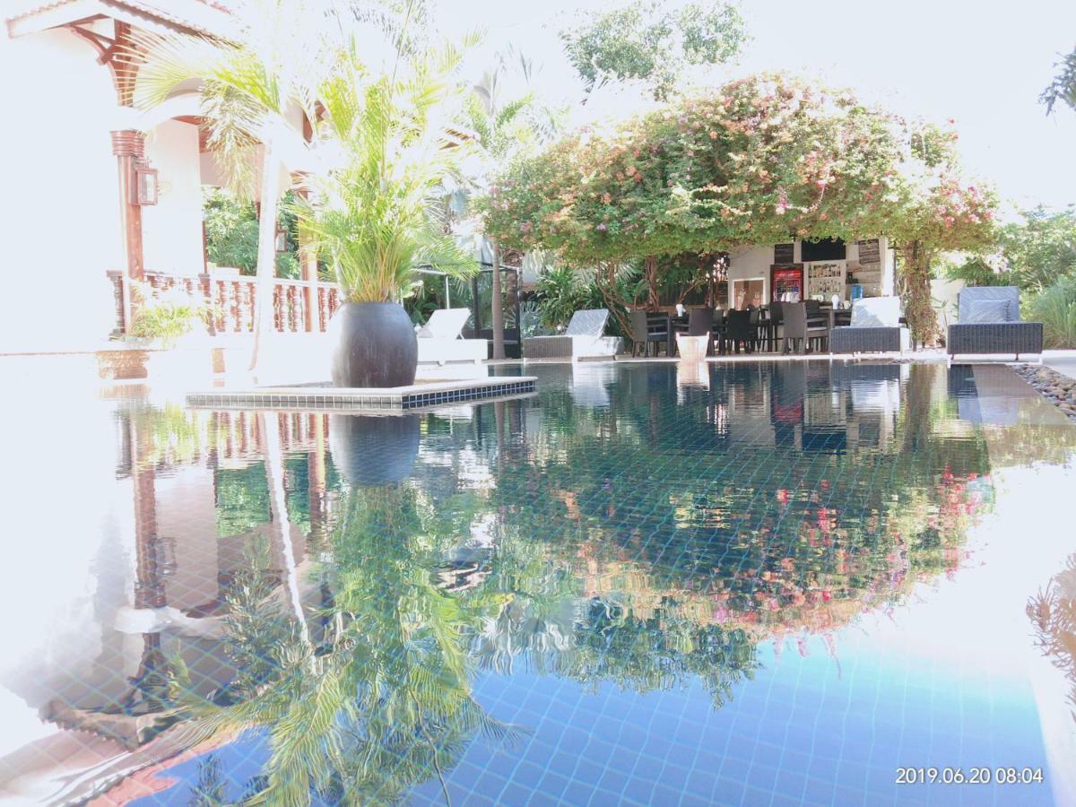 Eureka Villas Siem Reap Bagian luar foto
