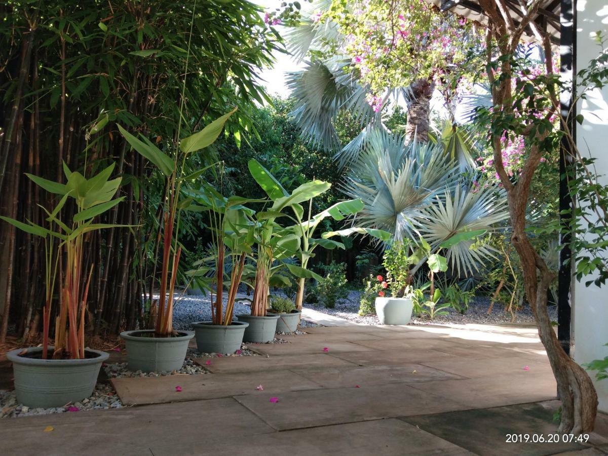 Eureka Villas Siem Reap Bagian luar foto